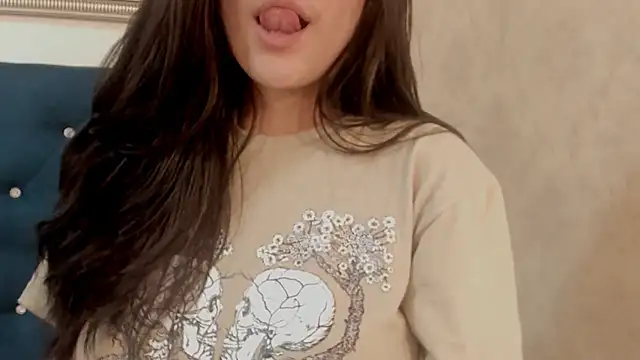 sofiaclauss online show from 02.26.25