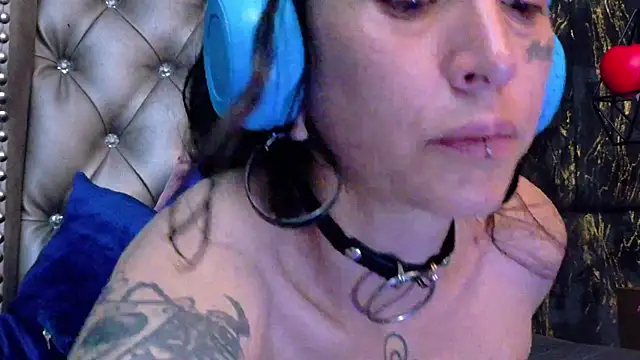 Snapshot of LusstCruella chatting on 04.29.26 LusstCruella online show from 04.29.26