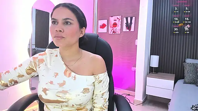 natasha  jackson online show from 11.10.25