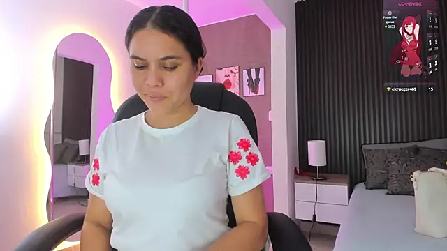 Snapshot of natasha__jackson chatting on 01.14.26 natasha jackson online show from 01.14.26