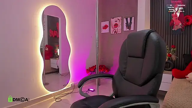 Snapshot of natasha__jackson chatting on 02.10.26 natasha jackson online show from 02.10.26