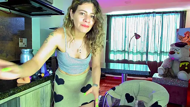 oriana thomson2 online show from 01.21.25