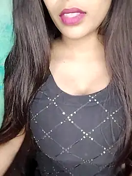 Snapshot of Sreya213 chatting on 11.02.25 Sreya213 online show from 11.02.25