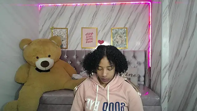 Violeth b online show from 09.19.25