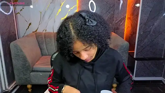 Violeth b online show from 11.08.25