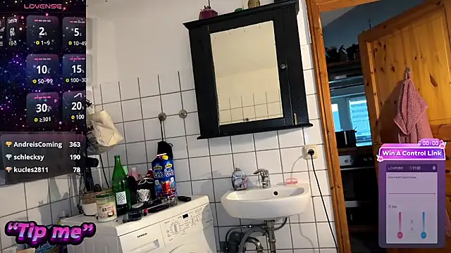 Snapshot of elina_may chatting on 12.14.24 elina may online show from 12.14.24