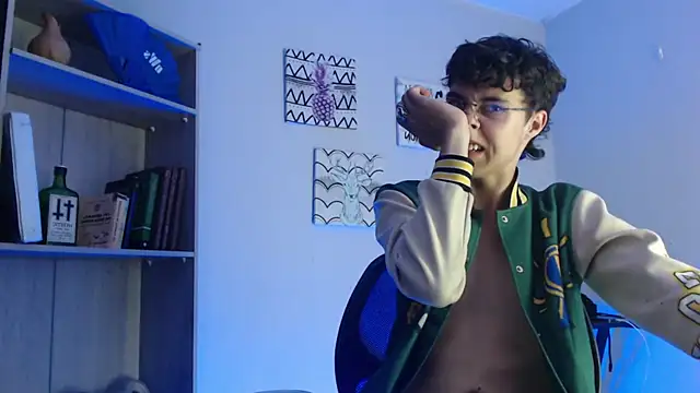 Jeam hot online show from 12.17.24