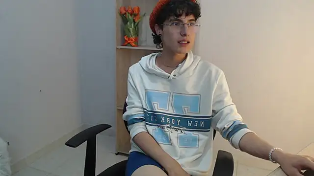 Jeam hot online show from 01.06.25