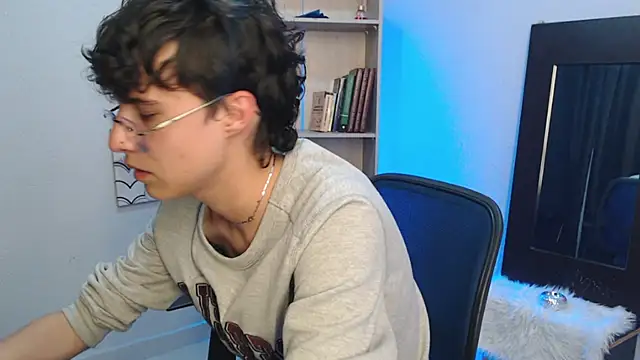 Jeam hot online show from 01.07.25