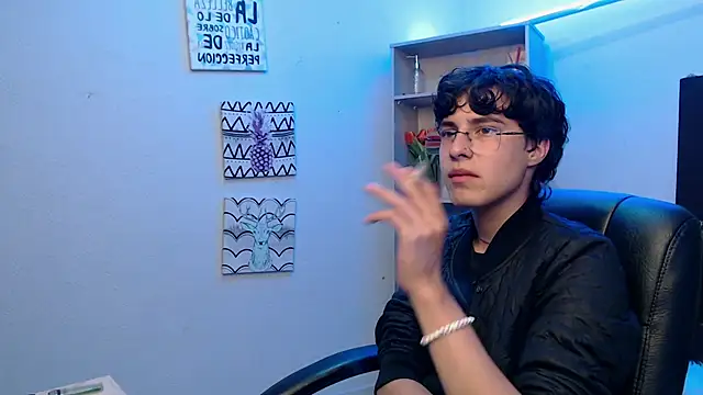 Jeam hot online show from 02.06.25