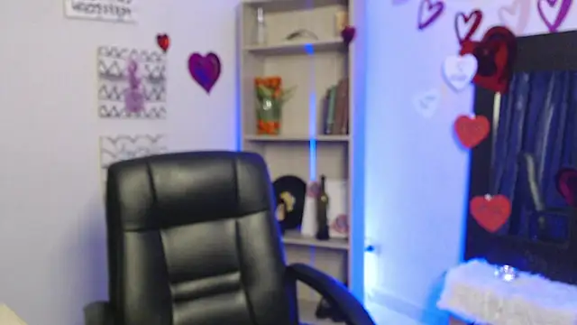 Jeam hot online show from 02.18.25