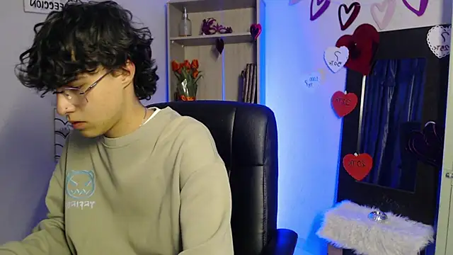 Jeam hot online show from 02.22.25