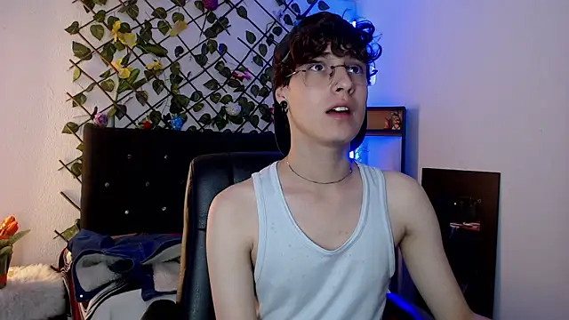 Jeam hot online show from 12.18.25