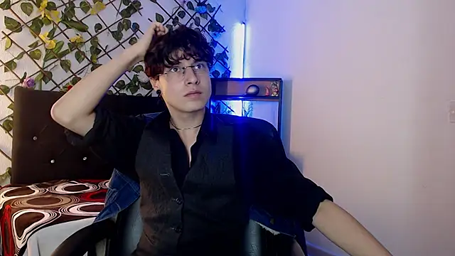 Jeam hot online show from 12.19.25