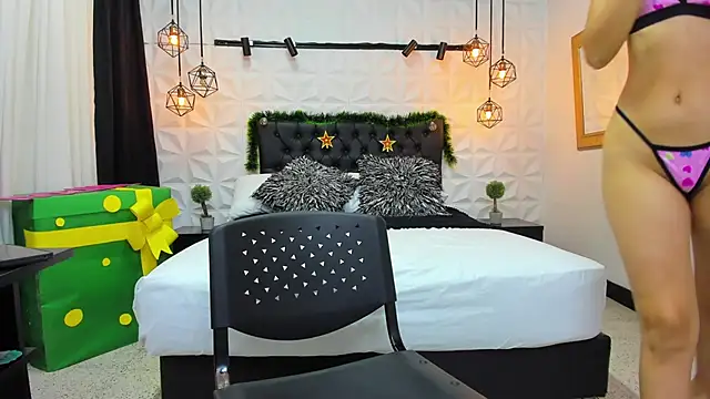 Alison Wiley online show from 12.21.24