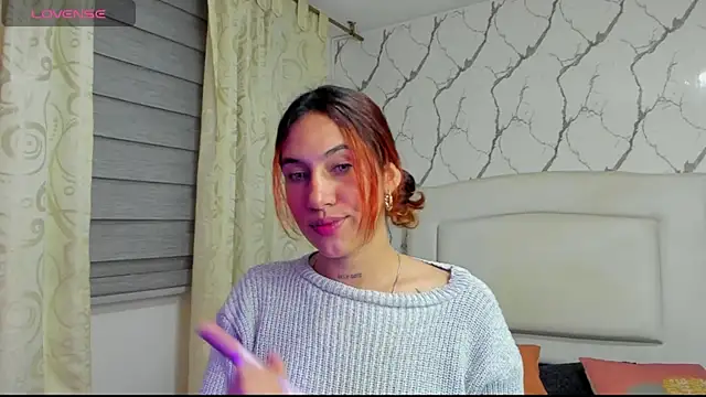 Snapshot of victoriia_sweet_ chatting on 06.26.26 victoriia sweet online show from 06.26.26