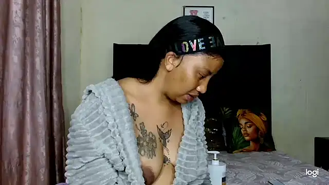 Snapshot of quenliyasa chatting on 04.30.26 quenliyasa online show from 04.30.26