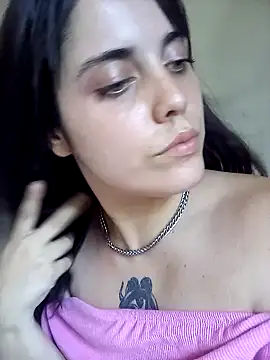 Snapshot of lucylovles chatting on 02.02.25 lucylovles online show from 02.02.25