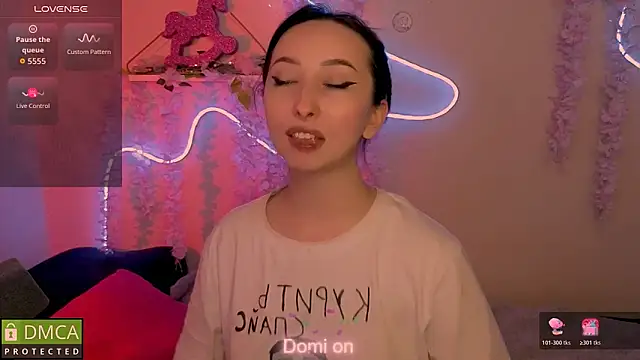 Snapshot of wow_susan chatting on 02.25.26 wow susan online show from 02.25.26