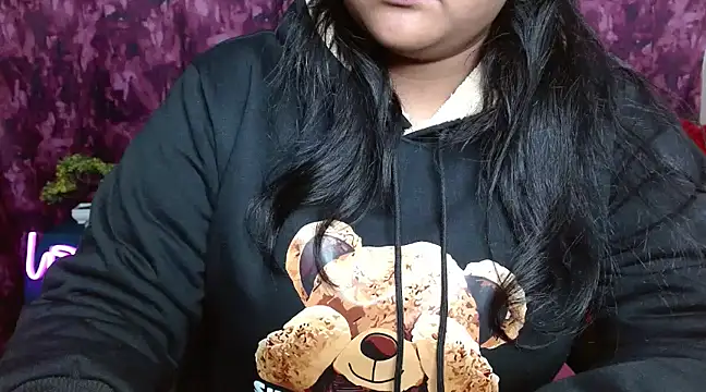 Snapshot of Naughty_Ayesha1 chatting on 12.20.24 Naughty Ayesha1 online show from 12.20.24