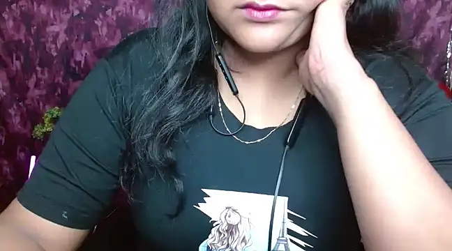 Snapshot of Naughty_Ayesha1 chatting on 12.28.24 Naughty Ayesha1 online show from 12.28.24
