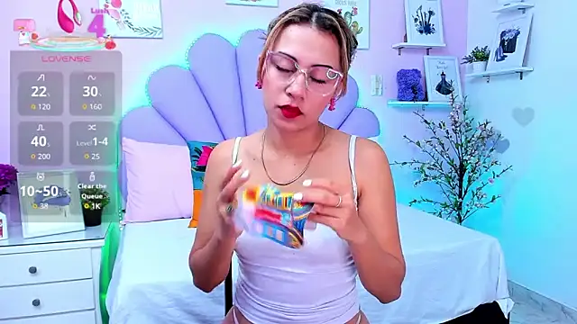 HannaPretthy online show from 11.06.25