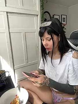 EemaHaruki online show from 12.04.24