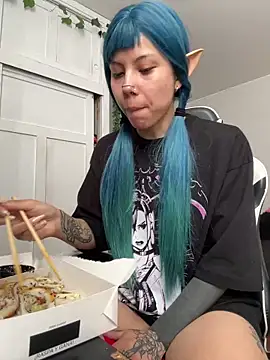 EemaHaruki online show from 12.17.24