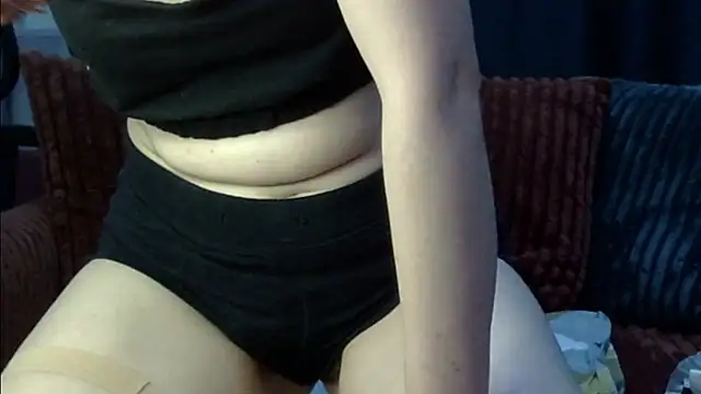 Snapshot of DiamondAssCeyda chatting on 12.24.24 DiamondAssCeyda online show from 12.24.24