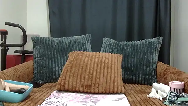 Snapshot of DiamondAssCeyda chatting on 12.30.24 DiamondAssCeyda online show from 12.30.24