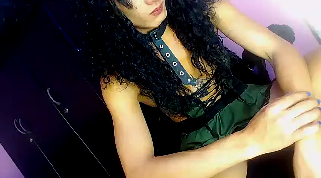 Snapshot of franchescasecrett chatting on 01.05.25 franchescasecrett online show from 01.05.25