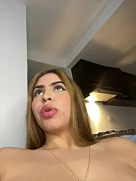 Snapshot of Mary_ivett chatting on 01.19.25 Mary ivett online show from 01.19.25
