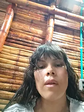 Snapshot of amazonafit_ chatting on 11.27.25 amazonafit online show from 11.27.25