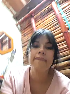 Snapshot of amazonafit_ chatting on 02.19.26 amazonafit online show from 02.19.26