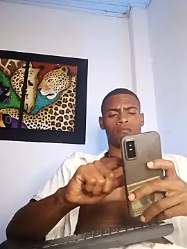 Snapshot of MAXIMO_JHONS chatting on 05.18.26 MAXIMO JHONS online show from 05.18.26