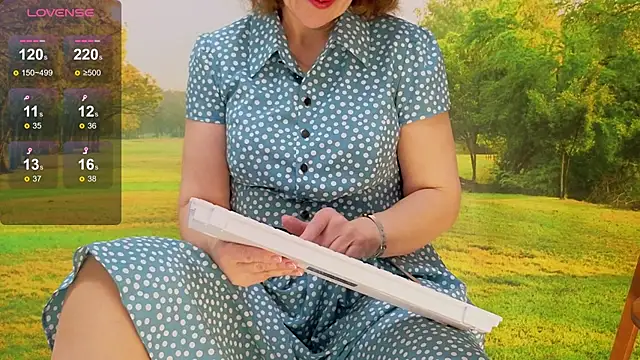Snapshot of Ava_Gardner_ chatting on 03.21.25 Ava Gardner online show from 03.21.25