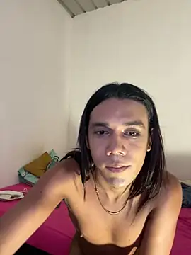 Snapshot of miss_mestiza chatting on 10.18.25 miss mestiza online show from 10.18.25