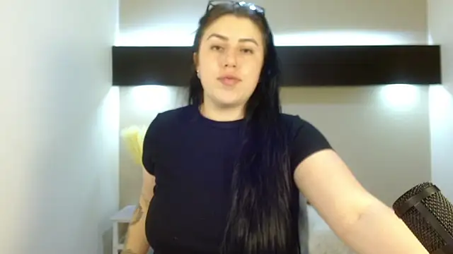 Snapshot of Bantonia chatting on 03.15.25 Bantonia online show from 03.15.25