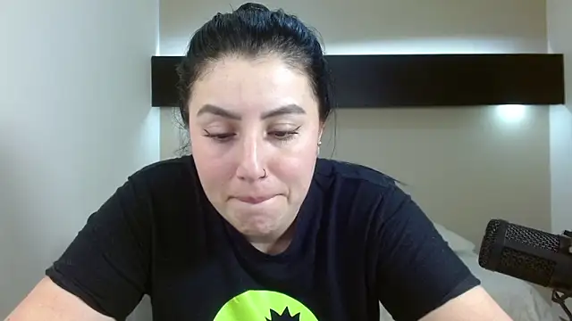 Snapshot of Bantonia chatting on 03.23.25 Bantonia online show from 03.23.25