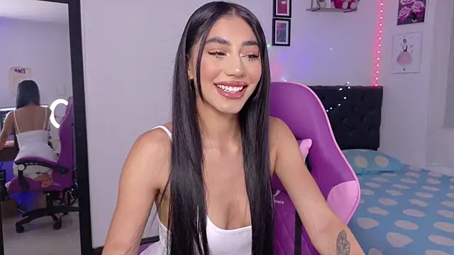 Snapshot of JulietaCheerr chatting on 03.24.26 JulietaCheerr online show from 03.24.26