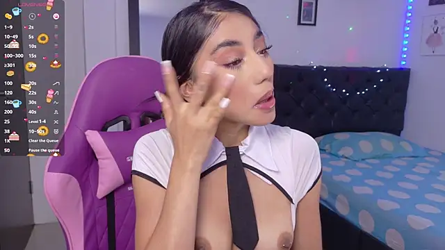 Snapshot of JulietaCheerr chatting on 03.26.26 JulietaCheerr online show from 03.26.26