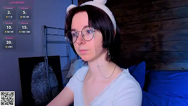 Nora Failure online show from 08.03.26