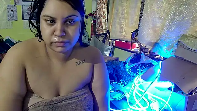 Snapshot of GoddessLorenaTheeSiren chatting on 01.20.25 GoddessLorenaTheeSiren online show from 01.20.25