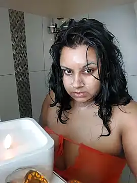 Snapshot of GoddessLorenaTheeSiren chatting on 02.20.25 GoddessLorenaTheeSiren online show from 02.20.25