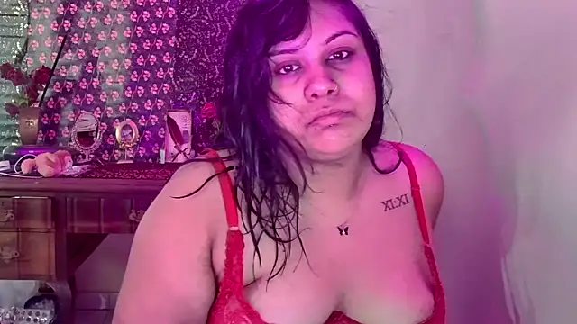 Snapshot of GoddessLorenaTheeSiren chatting on 03.11.25 GoddessLorenaTheeSiren online show from 03.11.25