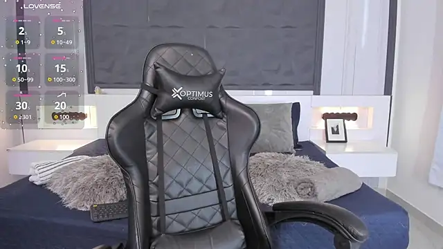 SaraGomez1 online show from 03.10.25