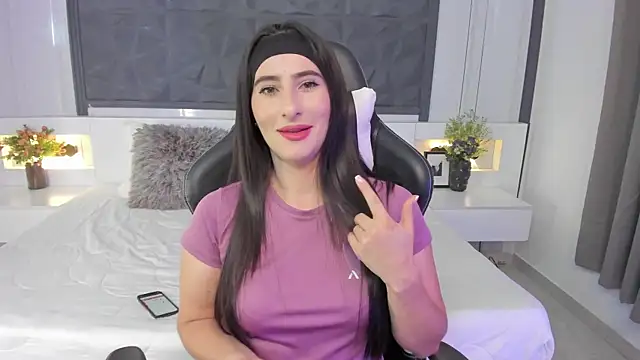 SaraGomez1 online show from 11.13.25