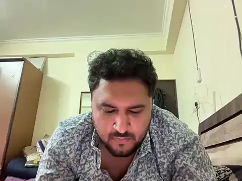 Snapshot of gauravgay93 chatting on 02.18.25 gauravgay93 online show from 02.18.25