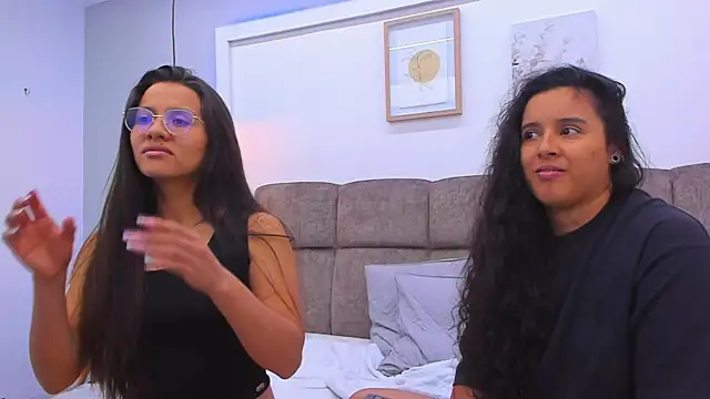 Dilan y Mia online show from 01.21.25