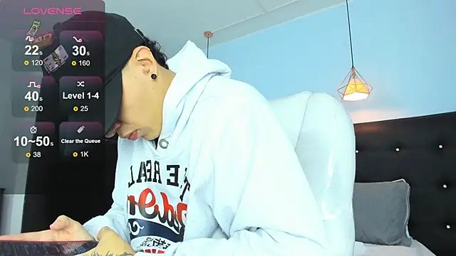 Lobo 17  online show from 12.14.25